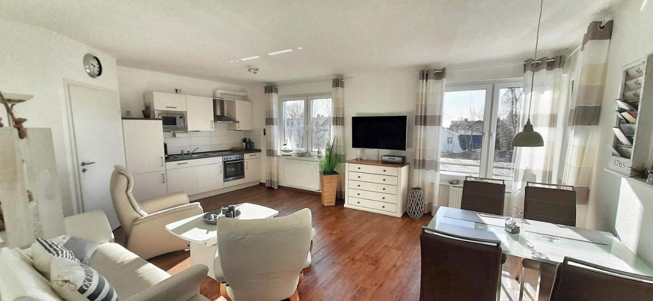 Ferienwohnung Wellenreiter Sassnitz Exterior foto